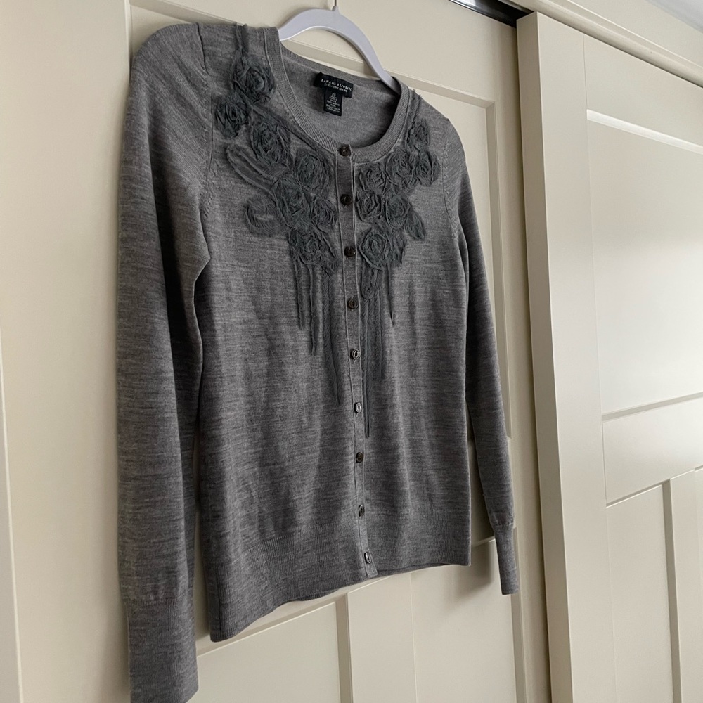 Banana Republic 100% Merino Wool cardigan, size XS. - Picture 4 of 9